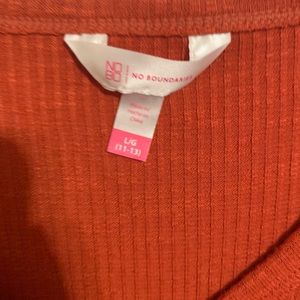 Burnt Orange Short Sleeve Top. Size Large